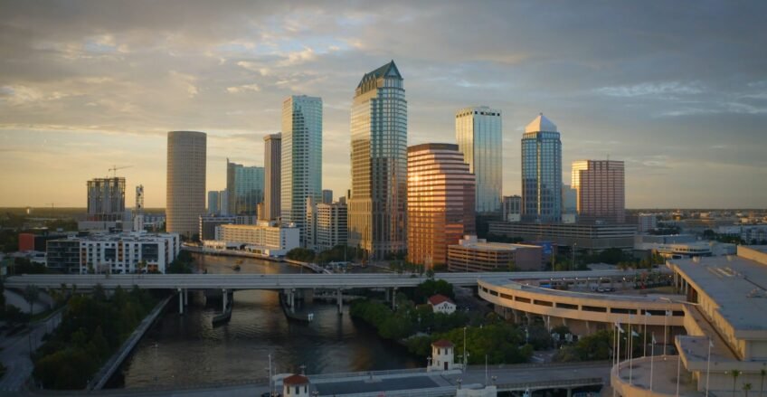tampa-cover