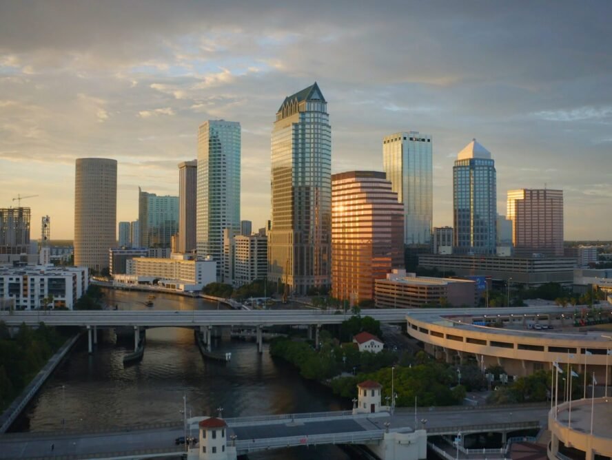 tampa-cover